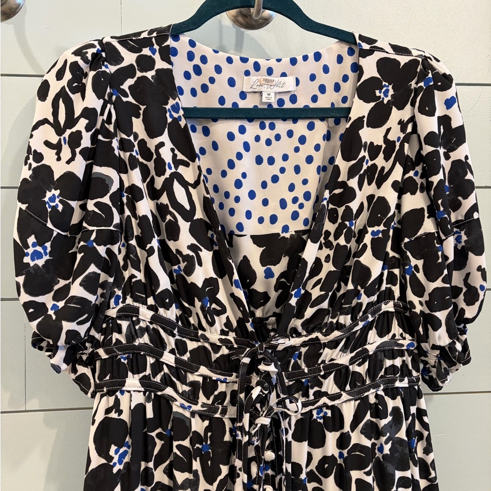 Floral Black and White Maxi Dress - Picture 4 of 6